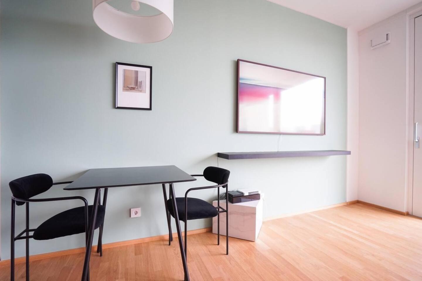 Appartamento Exquisite Studio With Rooftop Pool Vienna Esterno foto